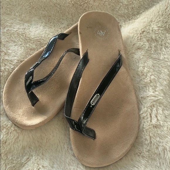 Aeropostale Shoes - Aéropostale Flip flops